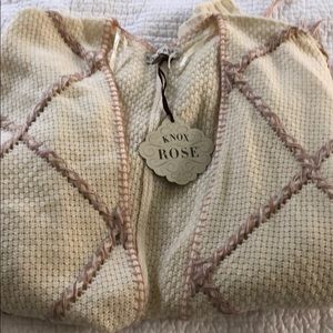 Knox Rose size XL short sleeved cardigan.